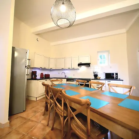 Guest house Chateau Le Vergel Authenac 3*