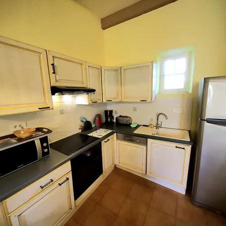 Chateau Le Vergel Authenac 3*