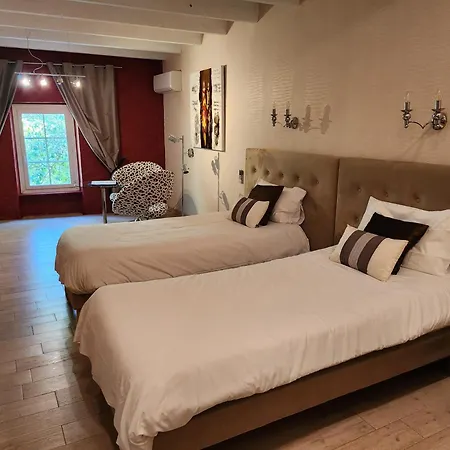 Chateau Le Vergel Authenac Guest house