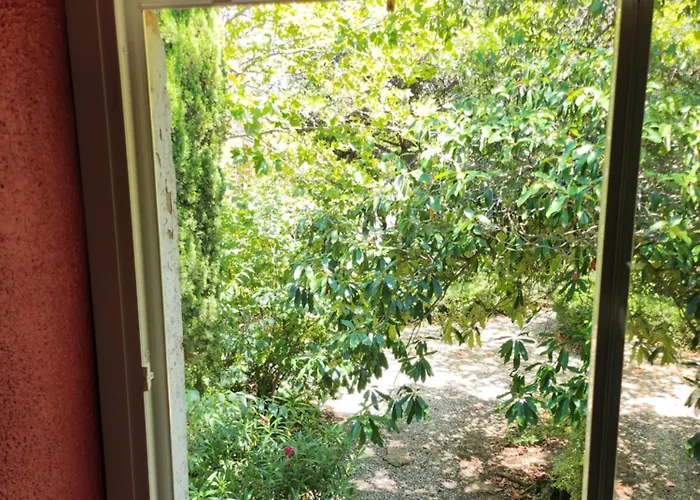 Chateau Le Vergel Authenac 4* Ginestas