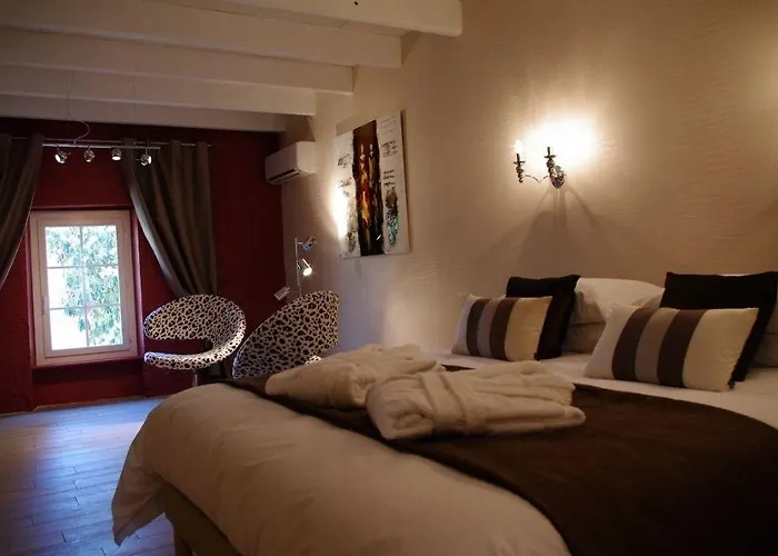 Pensión Chateau Le Vergel Authenac 4*